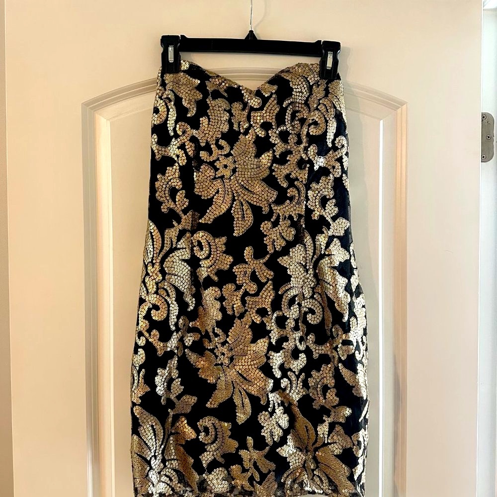 Gianni Bini Black and Gold Cocktail Dress